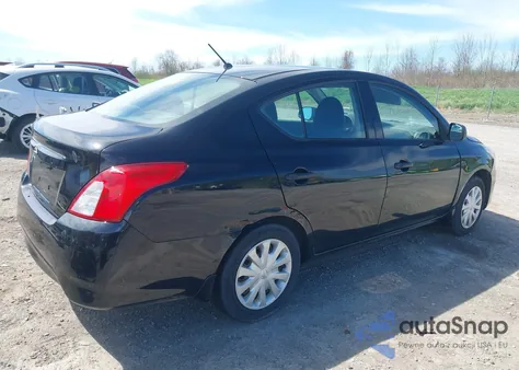 2015 Nissan Versa 1.6 S из США, поврежденный, VIN 3N1CN7AP1FL877338